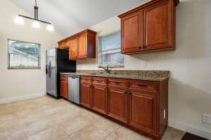 261 Maplecrest Cir, Jupiter, FL 33458, Sold 03/26/20