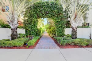 68 NW Hawthorne Pl, Boca Raton, FL 33432, Sold 02/27/20