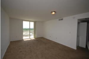 900 SW 8th St, Miami, FL 33130, Sold 02/10/20