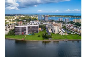 356 Golfview Rd, North Palm Beach, FL 33408, Sold 03/03/20