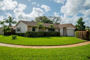 1471 Woodcrest Rd N, West Palm Beach, FL 33417, Sold 07/15/20