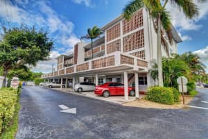 15 SE 13th St APT B4, Boca Raton, FL 33432, Sold 04/10/20