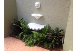 39 S Lakeshore Dr, Hypoluxo, FL 33462, Sold 03/30/20