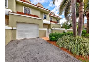 39 S Lakeshore Dr, Hypoluxo, FL 33462, Sold 03/30/20