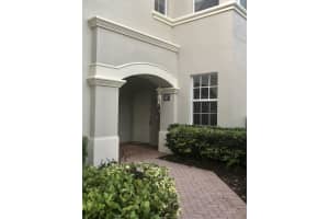 687 SW Glen Crest Way, Stuart, FL 34997, Sold 12/10/19