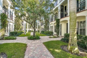 129 Madison Ln, Delray Beach, FL 33444, Sold 01/31/20