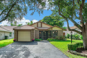 4152 NW 2nd St, Delray Beach, FL 33445, Sold 01/17/20