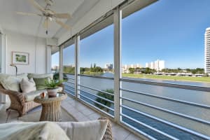 20 Yacht Club Dr, North Palm Beach, FL 33408, Sold 01/15/20