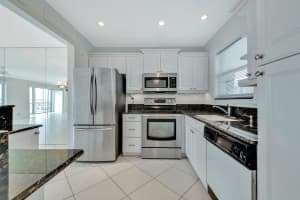 100 Waterway Dr S, Lantana, FL 33462, Sold 03/06/20