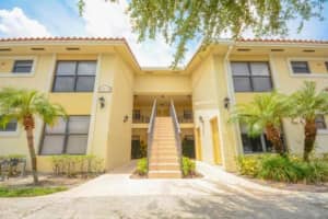 1515 Lake Crystal Dr, Royal Palm Beach, FL 33411, Sold 01/02/20