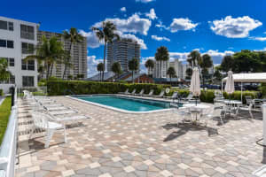 3201 NE 8th St, Pompano Beach, FL 33062, Sold 04/15/20