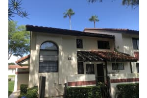 10431 S Circle Lake Dr, Boynton Beach, FL 33437, Sold 02/26/20