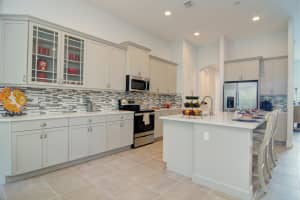 344 11th Square SW, Vero Beach, FL 32962, Sold 06/03/20