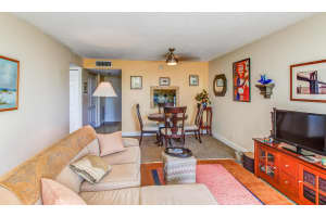 480 Executive Center Dr #3m, West Palm Beach, FL 33401, Sold 04/02/20