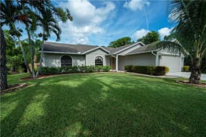 5925 SE Circle St, Hobe Sound, FL 33455, Sold 04/24/20