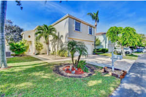 1019 Fairfax Cir W, Boynton Beach, FL 33436, Sold 01/30/20