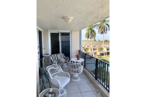 8200 Lakeshore Dr, Hypoluxo, FL 33462, Sold 12/27/19