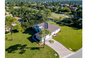 704 SW Squire Johns Ln, Palm City, FL 34990, Sold 02/07/20