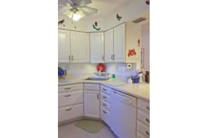1166 Bayshore Dr, Fort Pierce, FL 34949, Sold 09/04/20