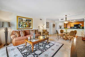 99 SE Mizner Blvd, Boca Raton, FL 33432, Sold 05/20/20