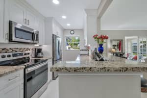 North Dr, Delray Beach, FL 33445, Sold 03/02/20