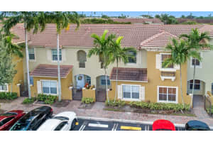 146 Lake Monterey Cir, Boynton Beach, FL 33426, Sold 09/25/20