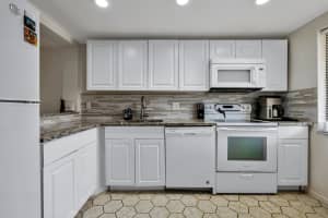 2820 Tennis Club Dr, West Palm Beach, FL 33417, Sold 04/23/20