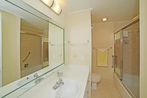 250 NE 20th St, Boca Raton, FL 33431, Sold 02/18/20