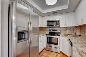 5112 Society Pl W, West Palm Beach, FL 33415, Sold 03/10/20