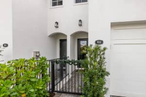 916 St George Blvd, Delray Beach, FL 33483, Sold 02/27/20