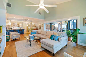1640 12 Oaks Way, North Palm Beach, FL 33408, Sold 03/31/20