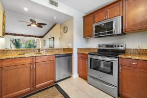 1035 Lake Shore Dr, Lake Park, FL 33403, Sold 11/24/20