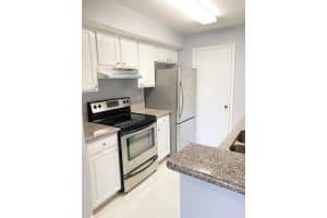 815 W Boynton Beach Blvd, Boynton Beach, FL 33426, Sold 01/23/20