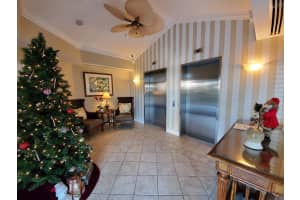 579 NE Plantation Rd APT N205, Stuart, FL 34996, Sold 01/27/20