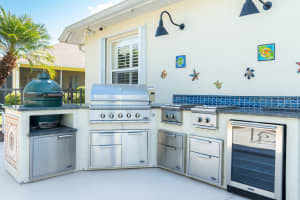 4660 Stephanie Ln SW, Vero Beach, FL 32968, Sold 02/12/20