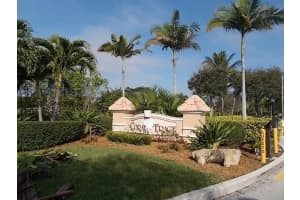 320 W Coral Trace Cir, Delray Beach, FL 33445, Sold 04/06/20