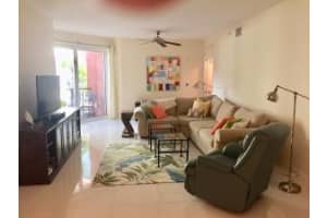 235 NE 1st St, Delray Beach, FL 33444, Sold 01/07/20