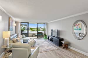 3555 S Ocean Blvd, South Palm Beach, FL 33480, Sold 04/15/20