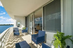 2760 S Ocean Blvd, Palm Beach, FL 33480, Sold 01/23/20