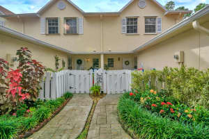 2205 Maplewood Dr, Greenacres, FL 33415, Sold 02/03/20