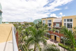 180 NE 4th Ave, Delray Beach, FL 33483, Sold 03/02/20