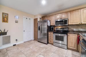2102 Maplewood Dr, Greenacres, FL 33415, Sold 03/12/20