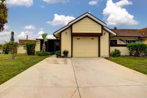 1426 SE Larkwood Cir, Port St. Lucie, FL 34952, Sold 05/05/20