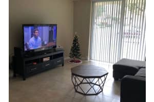 470 Executive Center Dr, West Palm Beach, FL 33401, Sold 02/04/20