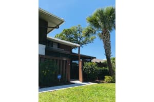 2403 SE King Arthurs Ct, Port St. Lucie, FL 34952, Sold 03/31/20