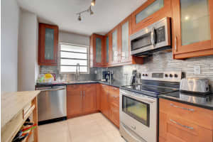 137 Golden Isles Dr, Hallandale Beach, FL 33009, Sold 11/13/20