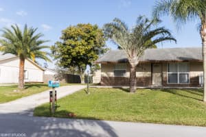 4423 SE Beaver Ln, Stuart, FL 34997, Sold 03/06/20