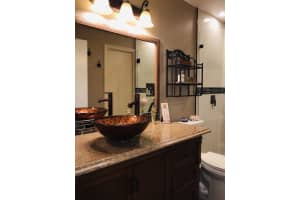 3016 S Oakland Forest Dr, Oakland Park, FL 33309, Sold 03/13/20
