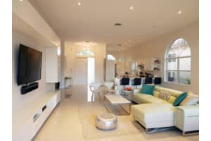 5335 Ventura Dr, Delray Beach, FL 33484, Sold 03/02/20