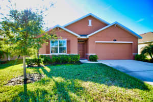 1327 Lexington Square SW, Vero Beach, FL 32962, Sold 08/21/20